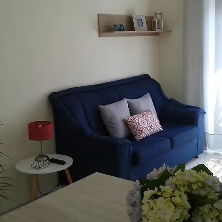 Blue Ocean Apartment *